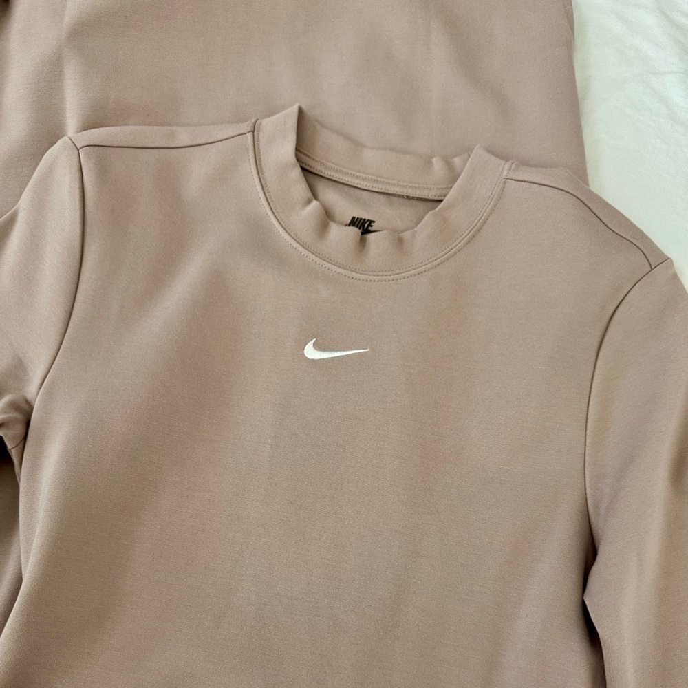 Nike Women’s Small  Midi TShirt Dress NWOT ($85) Sportswear Essential Crewneck - Picture 6 of 7